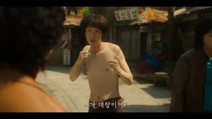 신병의 소대장님은 역시 개그캐가 어울리네..._4.png
