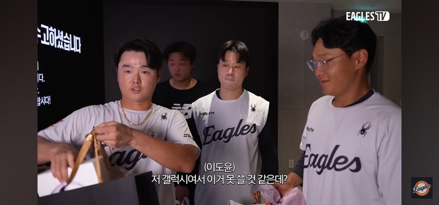 가족밖에 모르는 야구선수_2.jpg