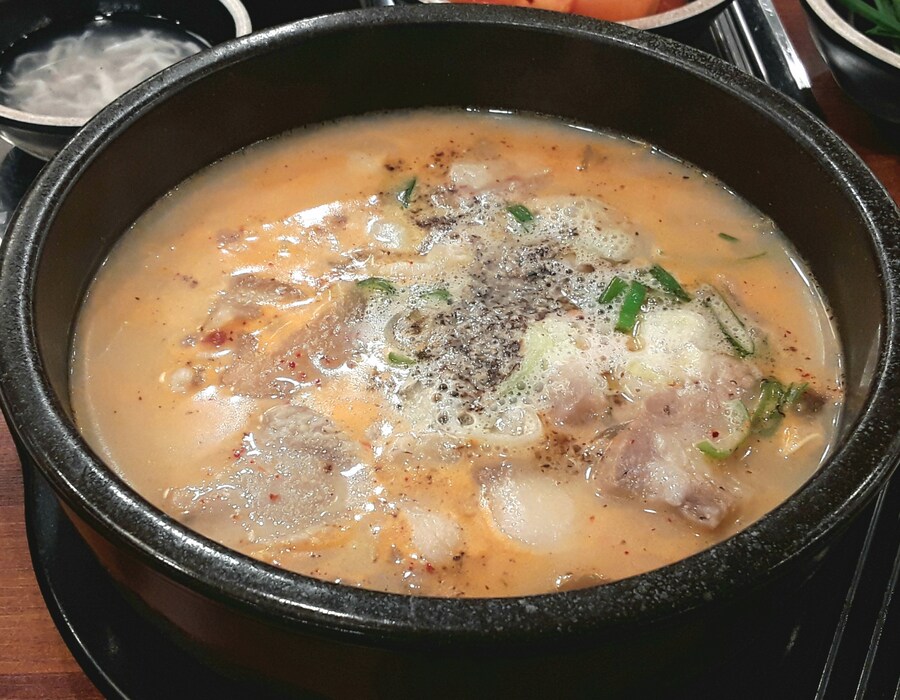 아침 일찍 순대국_1.jpg