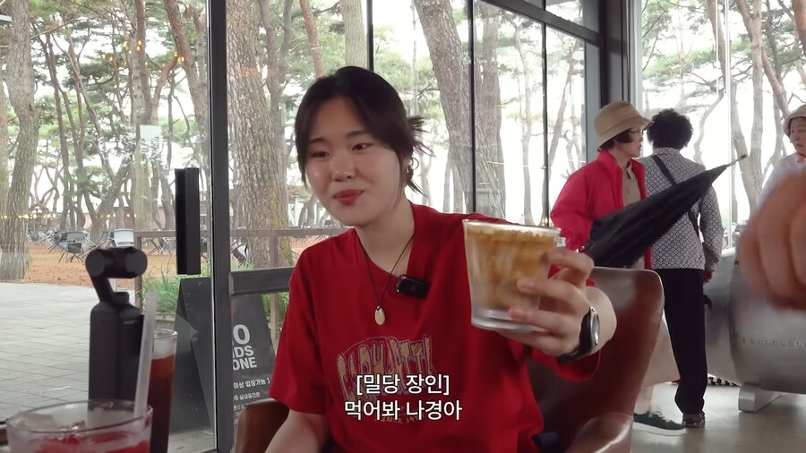 유튜브) k-홀란드가 한입만에 대처하는 방법_14.png