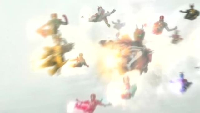 [가면라이더 파이즈, 블레이드] 단역 괴인을 덮치는 오버킬.gif_1.jpg