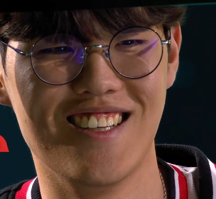 롤)오너 표정 ㅈㄴ 즐거워보이네 ㅋㅋㅋㅋㅋ_1.png