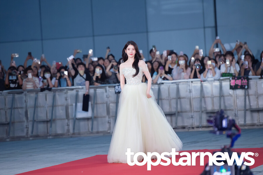 2025.07.18 제4회 청룡시리즈어워즈 포토월(톱스타뉴스)_1.jpg