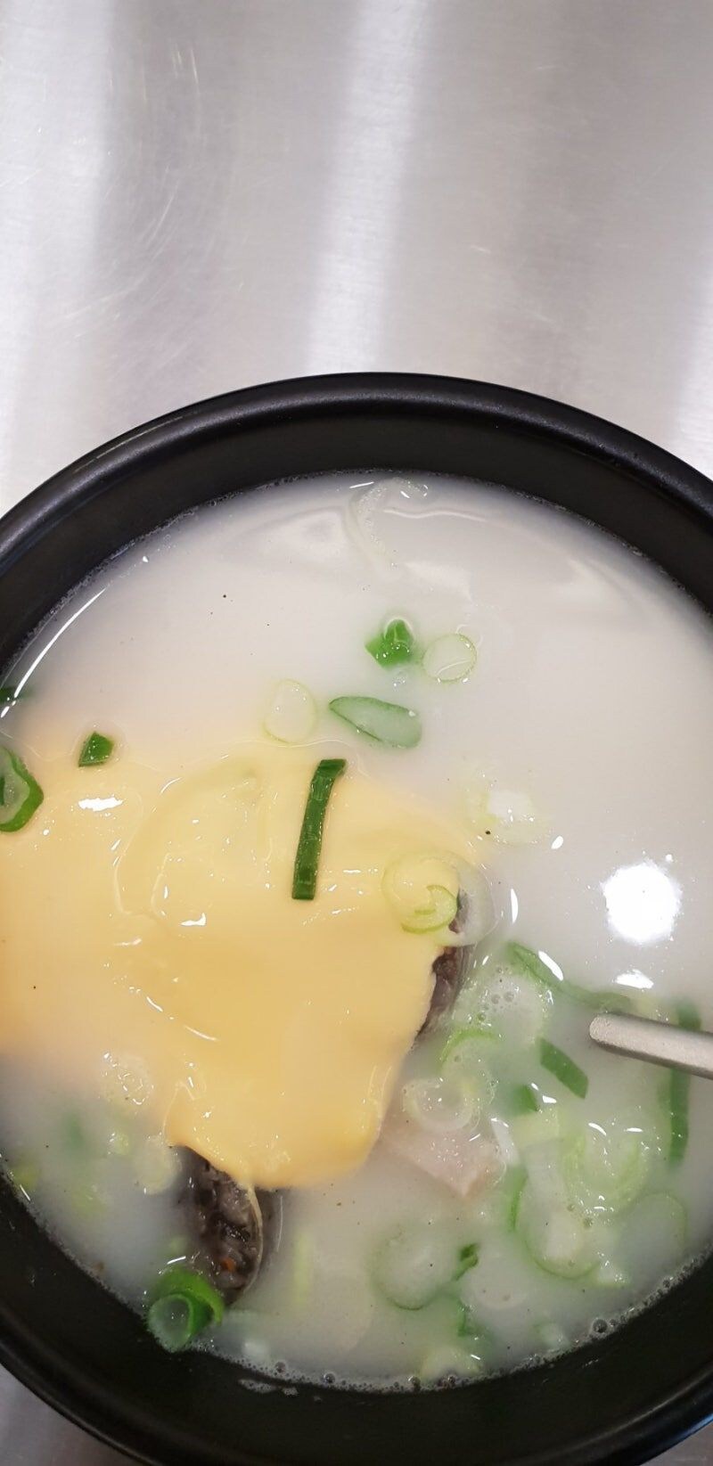 국밥에 소금을 왜넣어... 맛알못임?