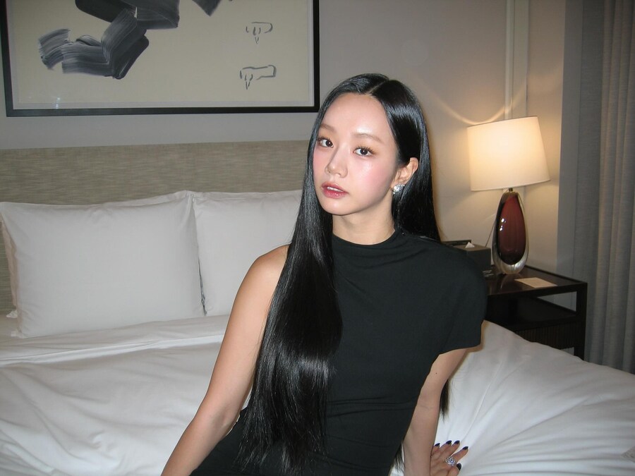과감한 혜리·반짝이는 윤아…'청룡' 빛낸 ★ 레드카펫 드레스 룩_8.jpg