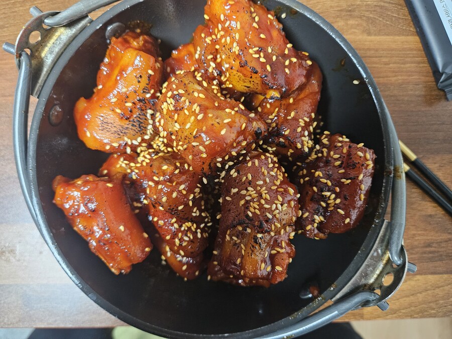 집에서 만든 돼지꼬리찜입니다_2.jpg