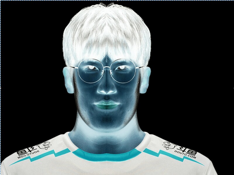 롤)T1이 탈락했다는 소식을 들은 타잔 근황_1.png