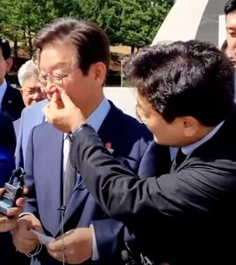 코 떼고 다해줬는데 ㅋㅋ_1.jpg