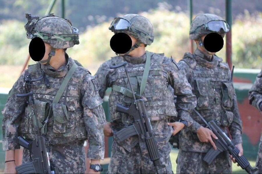 아재판독 가능한 군대모습 전 후_4.jpg