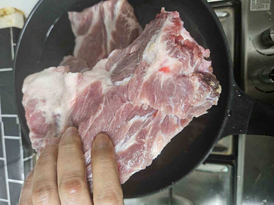 니들 방금 내가 만든거 먹으라면 먹어?_1.jpg