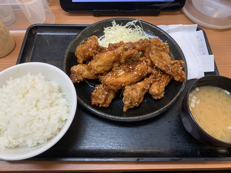 나고야식 뼈 가라아게 정식_2.jpg
