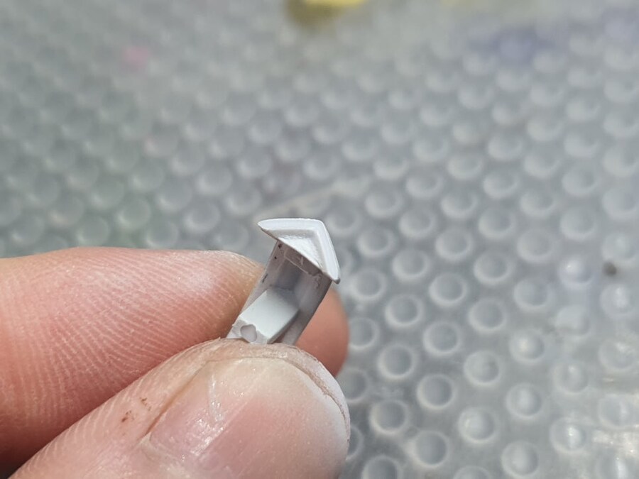 수리도 사람 봐 가면서_109.png