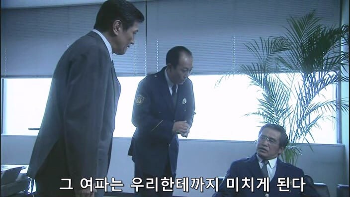 선량한 용의자를 취조하는 일본형사들_34.jpg