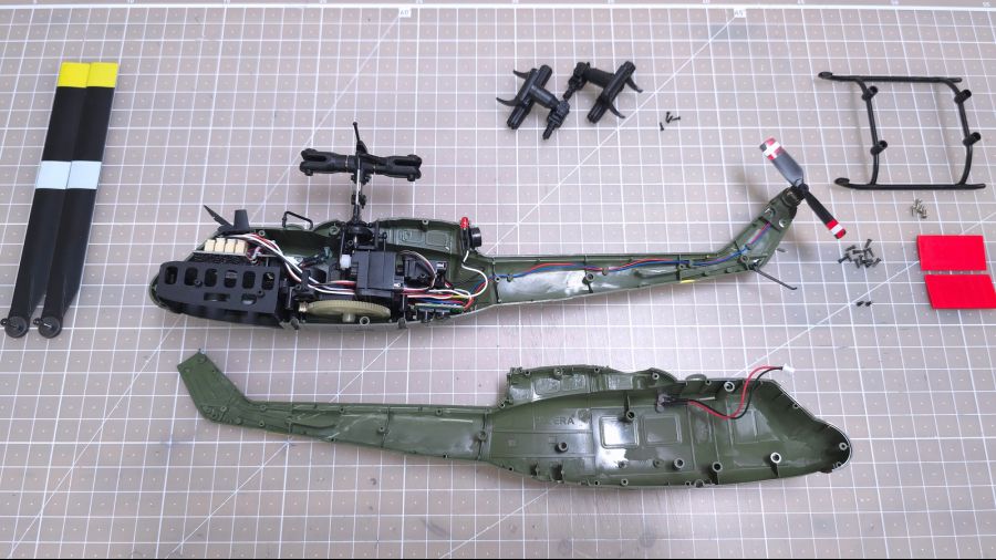 RC-ERA C032 UH-1 HUEY 무선조종 휴이 헬리콥터_44.jpg