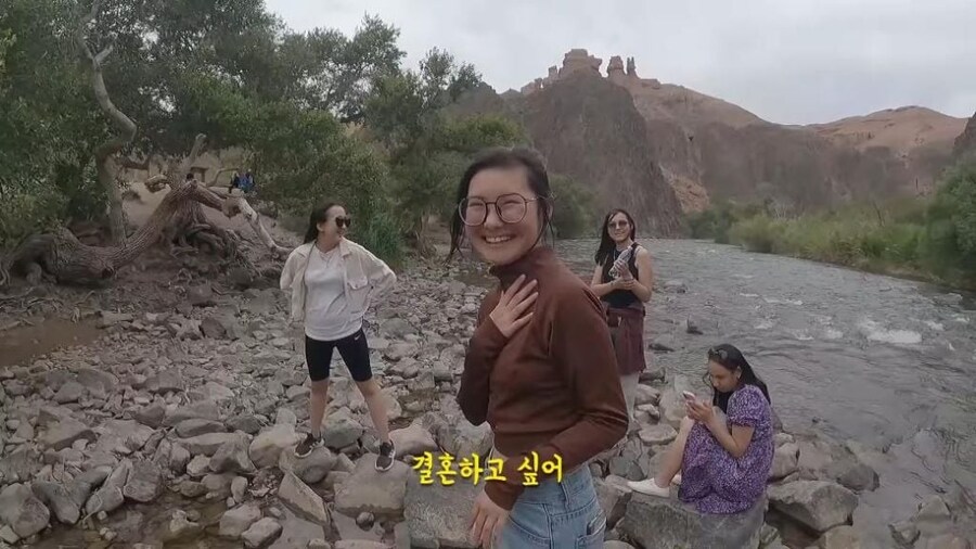 띠동갑 유튜버한테 결혼하자는 카자흐스탄 여자.JPG_5.jpg