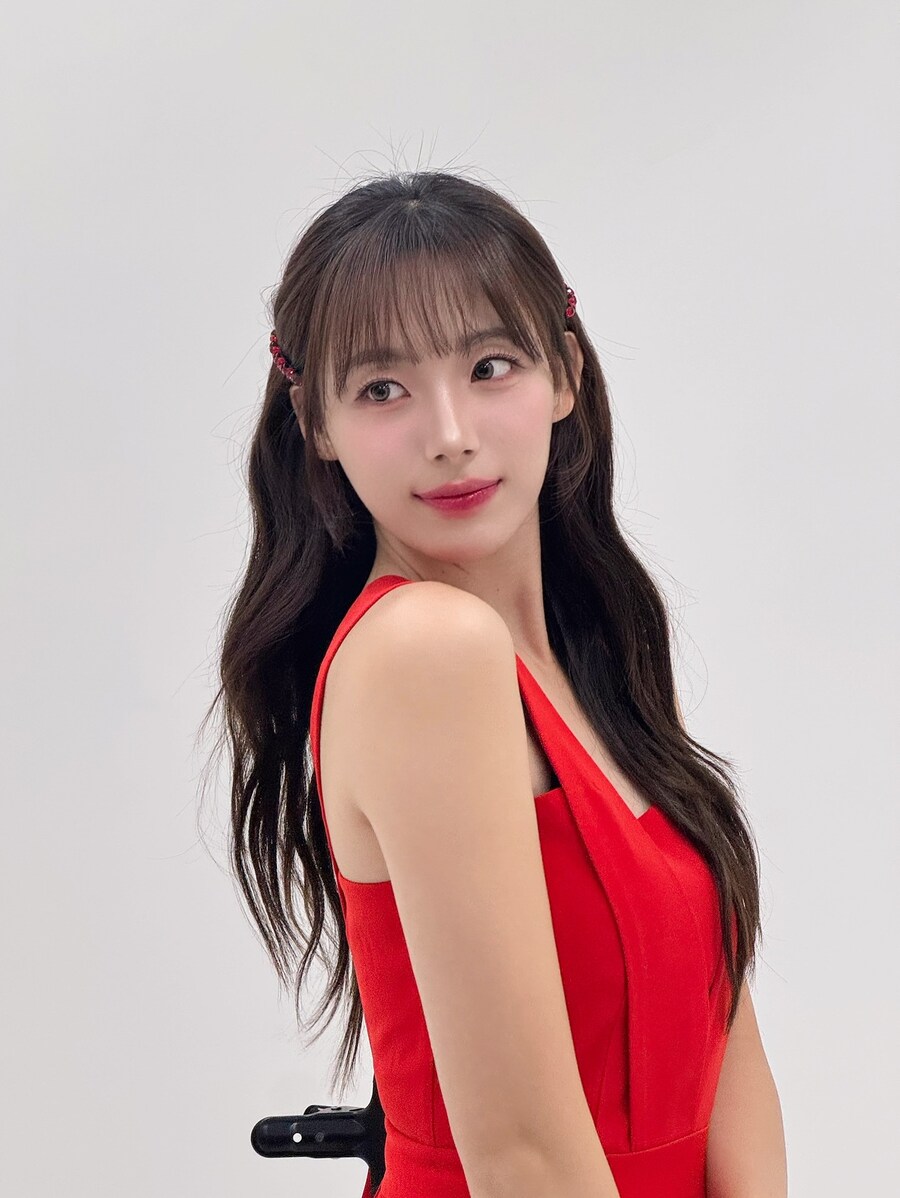 치어리더 하지원, 딱 달라붙는 '검스' 각선미…"아찔한 시선"_10.jpg