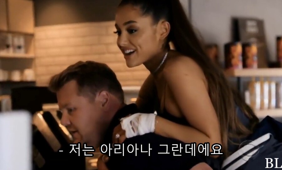 연예인병이 심해서 절대 걷지 않는다는 팝스타_5.jpg