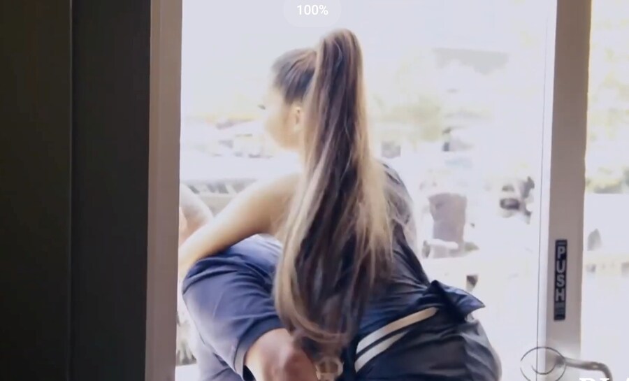 연예인병이 심해서 절대 걷지 않는다는 팝스타_20.jpg