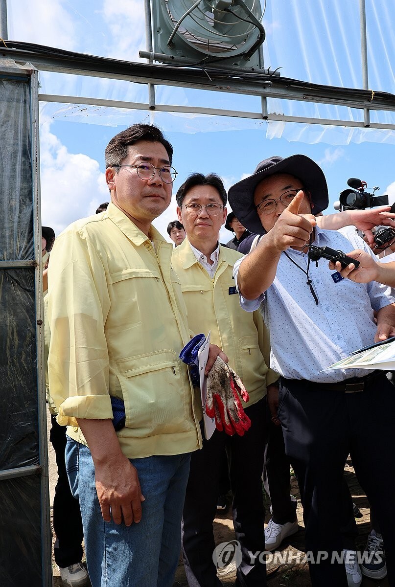 수해 지역 찾은 박찬대 후보_2.jpg