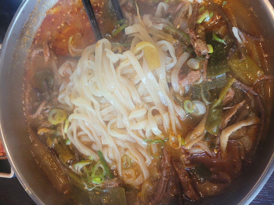 육칼_2.jpg