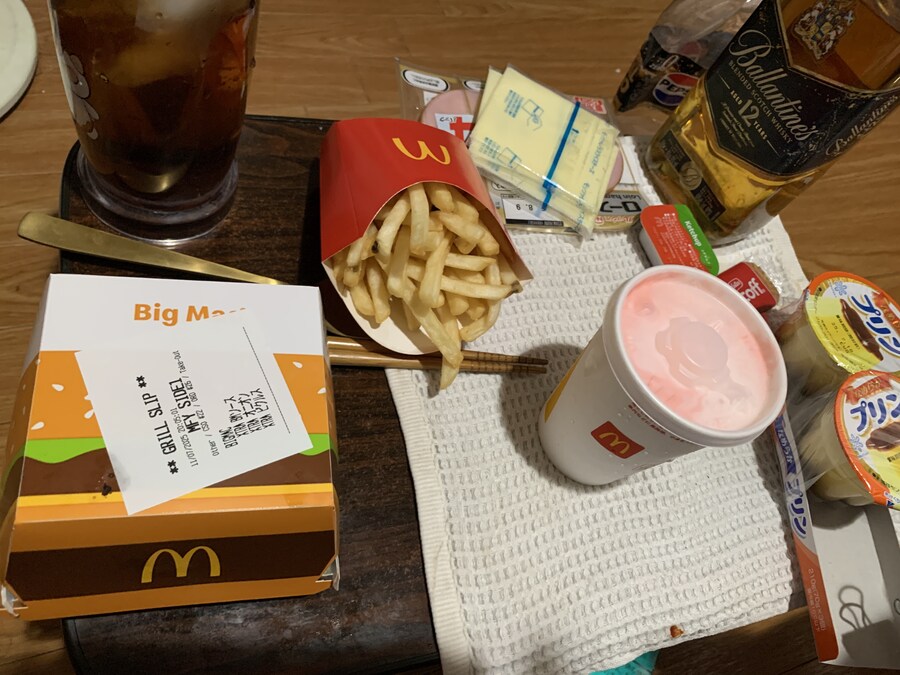 빅맥, 딸기쉐이크_1.jpg