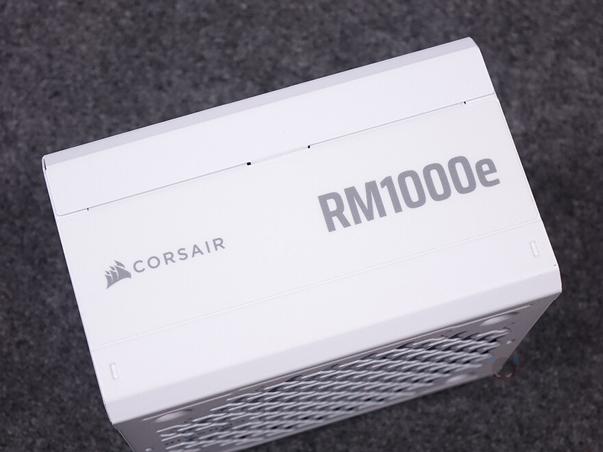 드디어 화이트 색상 RMe 시리즈 출시! 커세어 RM1000e ATX3.1 화이트_30.jpg