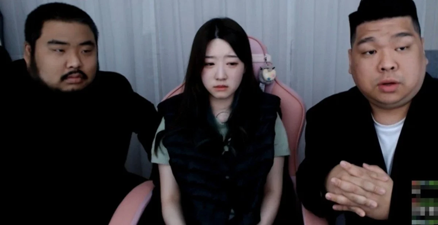 프로게이머 출신 스트리머들이 스타 가르쳐주는 장면_1.webp