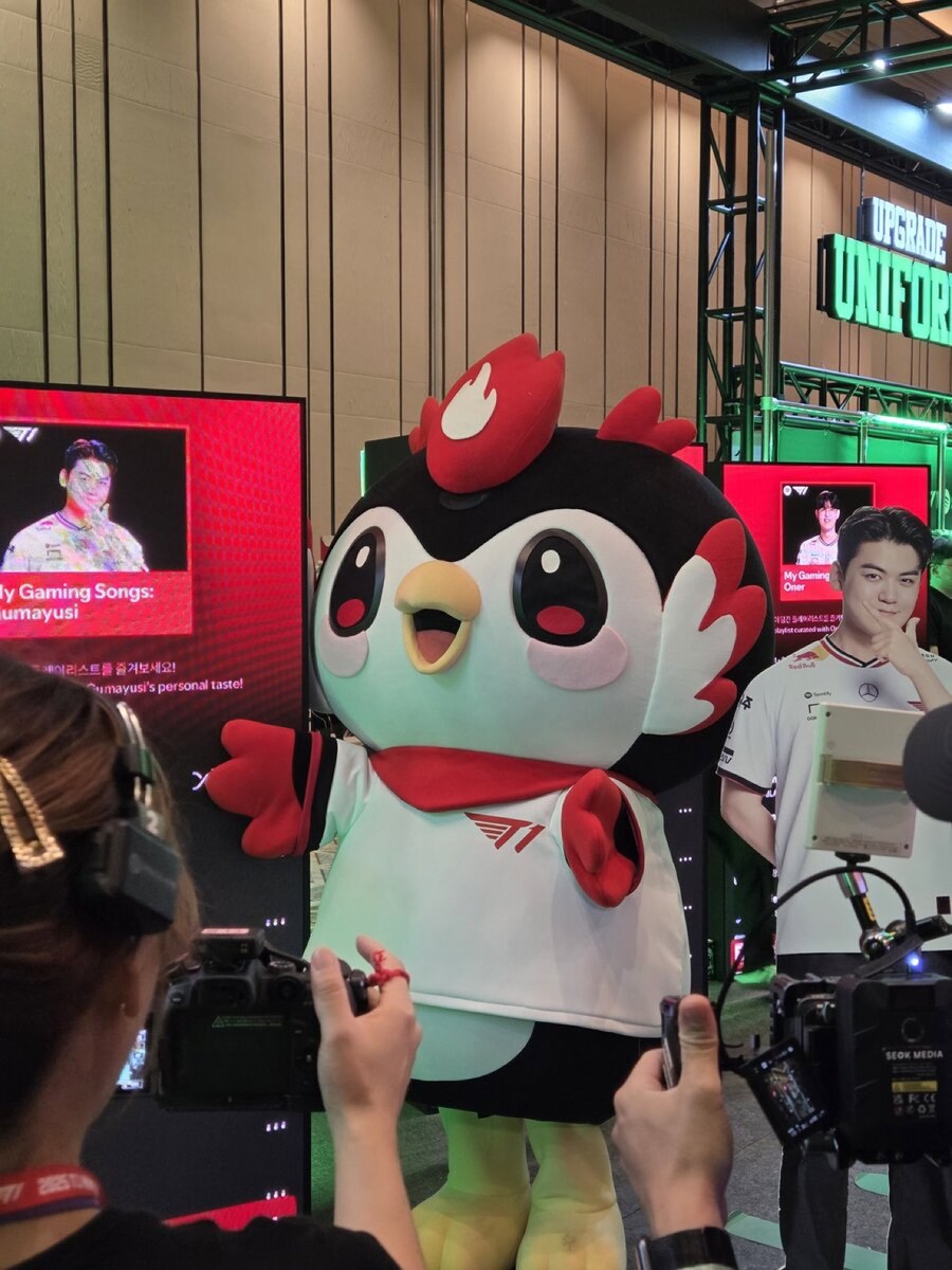 t1)마스코트 아티, 구마유시 편애 논란_1.jpg