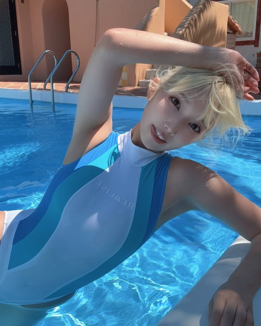 시원한 수영장과 해변💖💖💖_1.jpg
