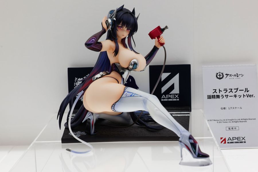 [APEX] 원페스 2025 여름 1/7 아주르 레인 & 니케 계열 전시 사진_6.jpg