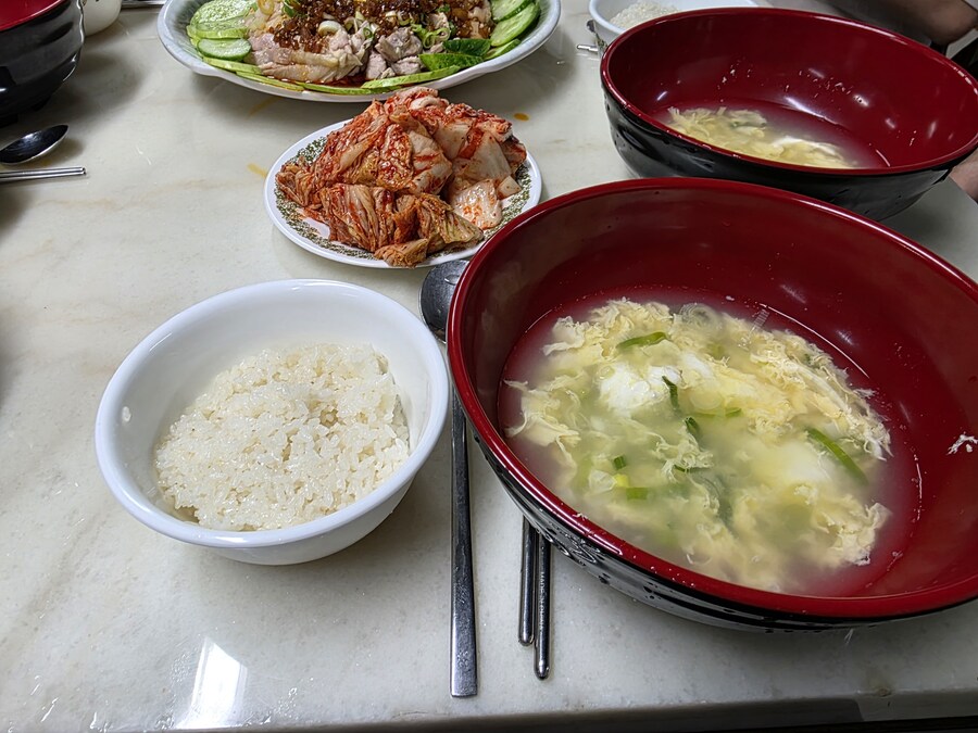 직장에서 3천원씩 걷어서 해먹는 점심 닭냉채 마파두부_7.jpg