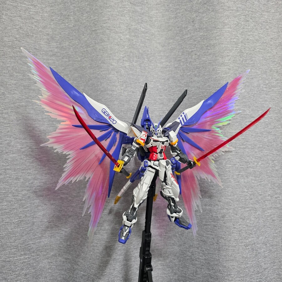MG GBK-20 건담 어스트레이_1.jpg