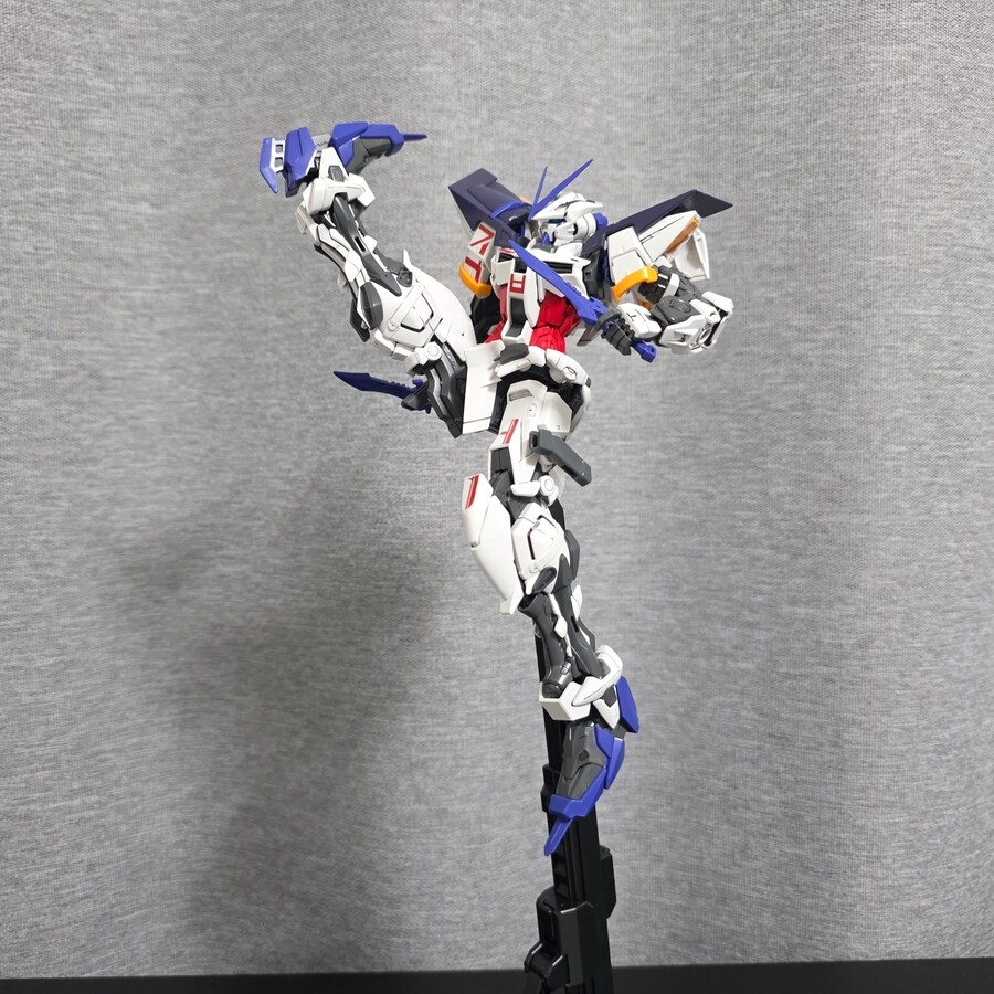 MG GBK-20 건담 어스트레이_13.jpg