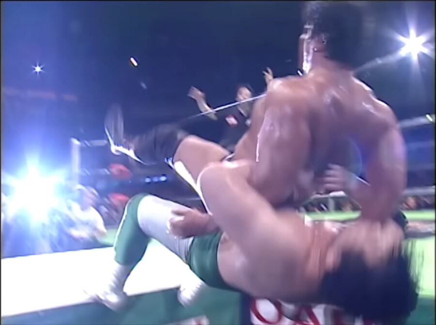 루리야! 이 사진 거세게 움직여줘_1.png