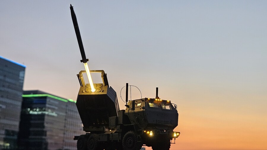 1/35 Foreart USMC M142 HIMARS 발사 (w. LED)_30.jpg