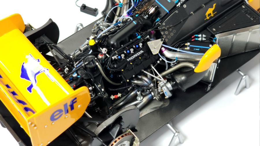 [BEEMAX] 1/12 LOTUS 99T by AyrtonSenna_34.jpg