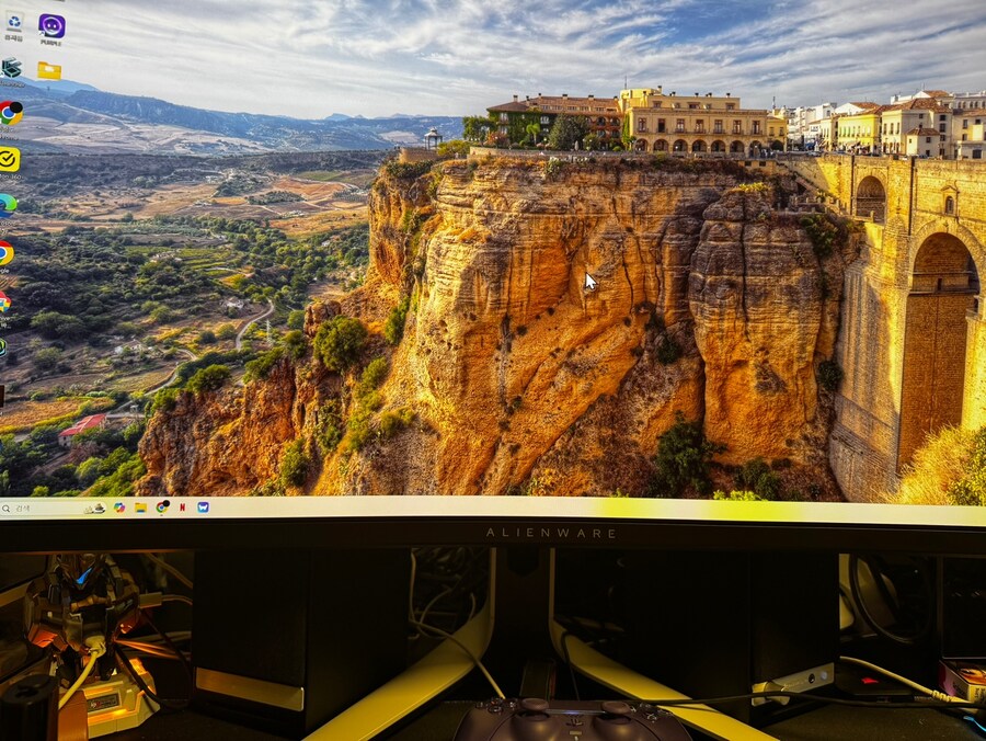 4년 만에 컴을 새로 맞췄습니다.._3.png