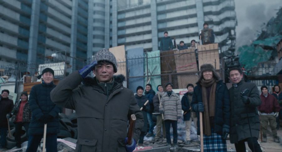 영화속 아파트에서 사는 사람들_3.jpg