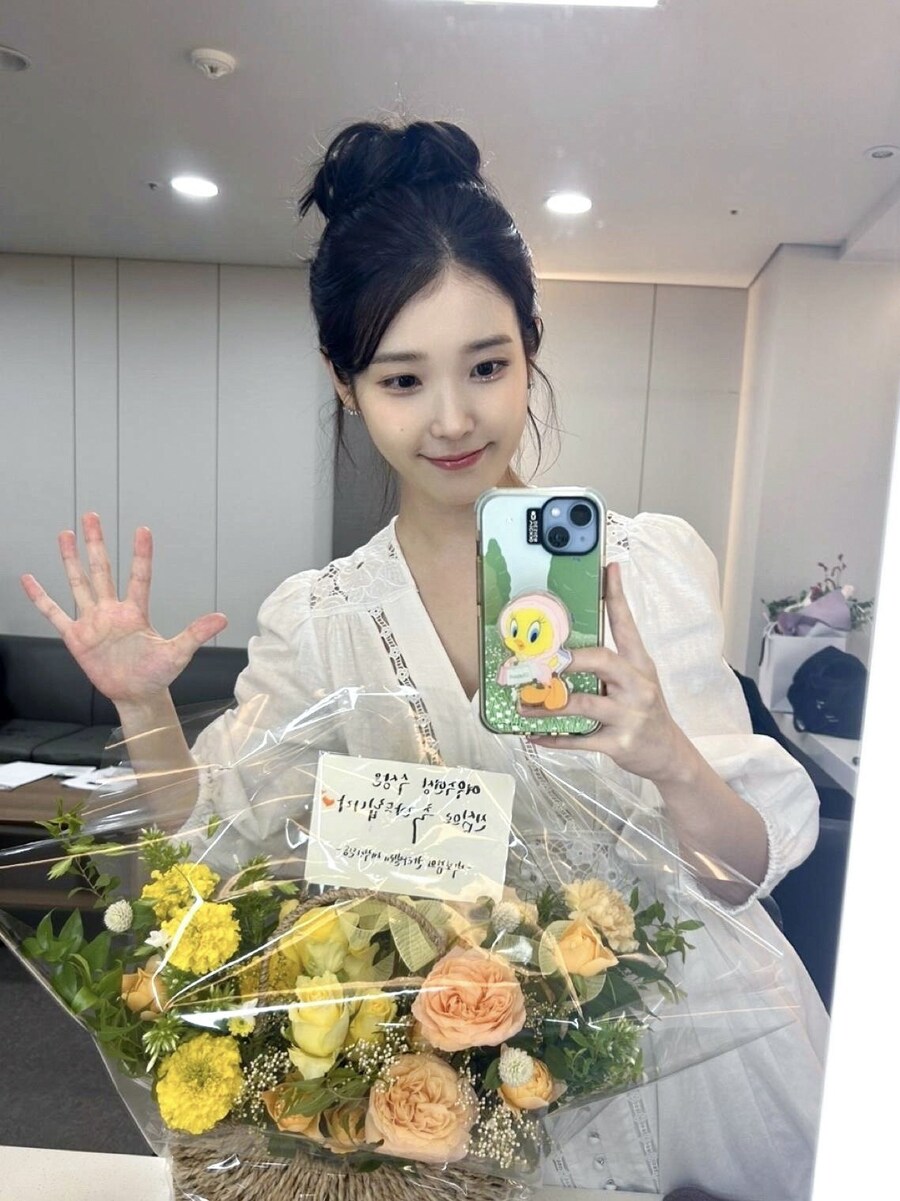 [IU] 2025.08.01 박보검의 칸타빌레, 몰래 온 손님 아이유_3.jpg