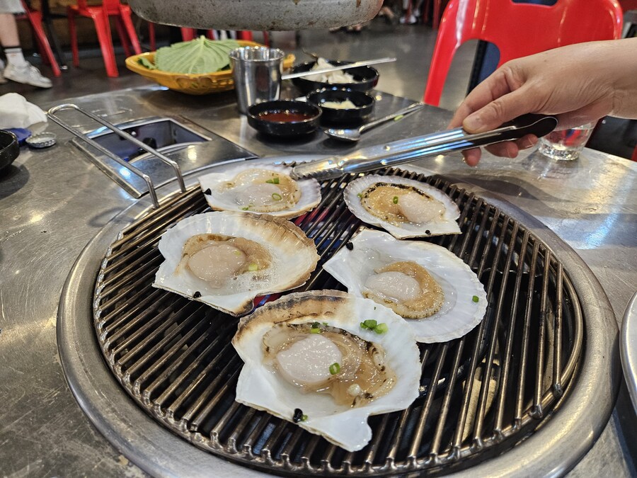 회 포함 수산물을 저렴한 가격에 먹을수 있는 경남 진해 동부회센타_22.jpg