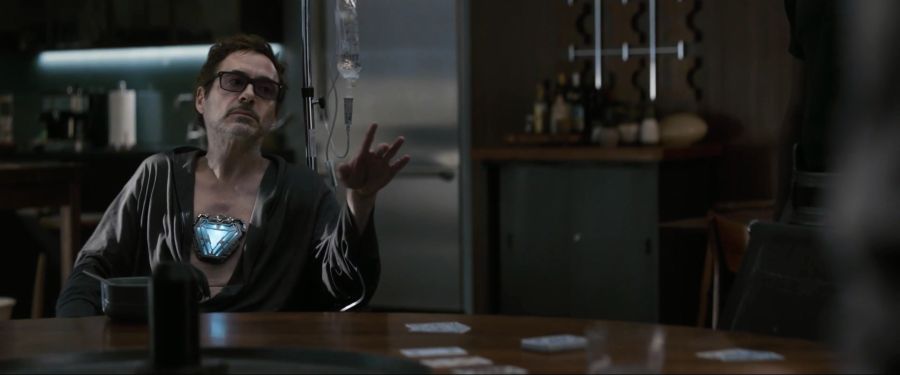 [MCU]우주에서 해매는라 몸상태가 말이 아니었던 토니 스타크_3.jpg