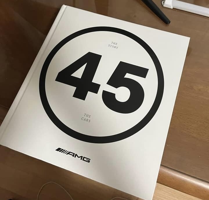 12년전에 구매한 벤츠 AMG 45주년 한정판 책 인증합니다_1.jpg