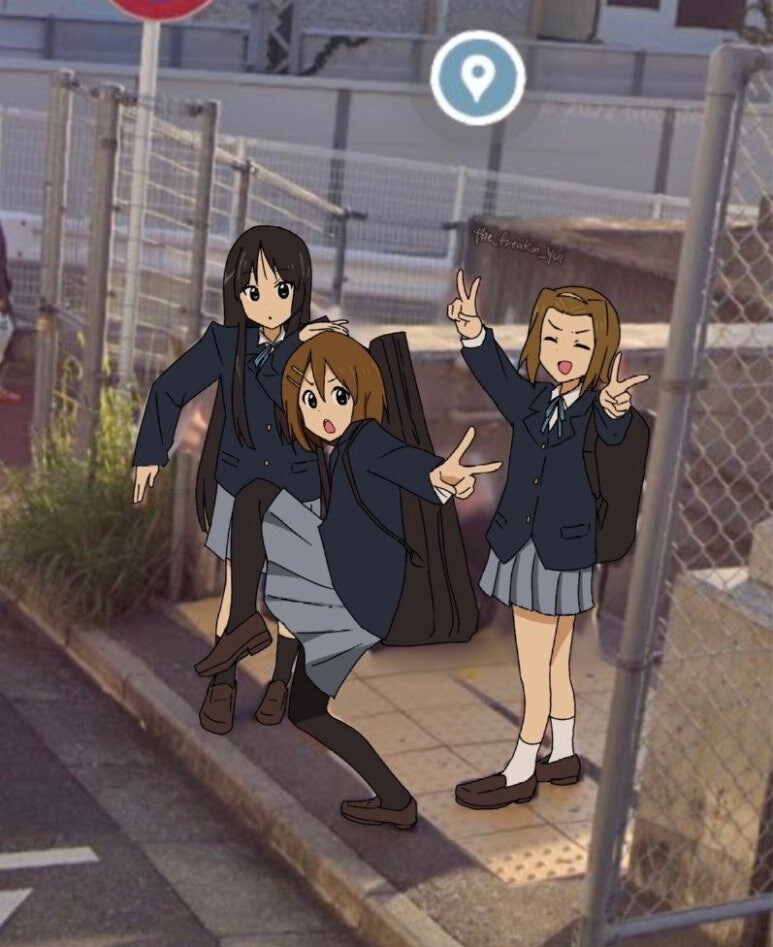 스트리뷰에 포즈 취하는 여고생_1.jpg