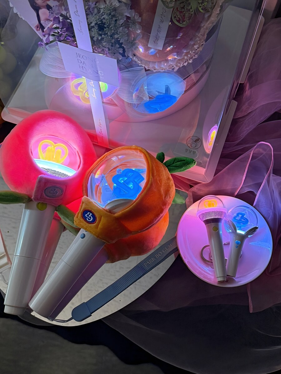 2025.08.07 아이유 베리즈 포스트(양관식 팬미팅 비하인드)_5.jpg