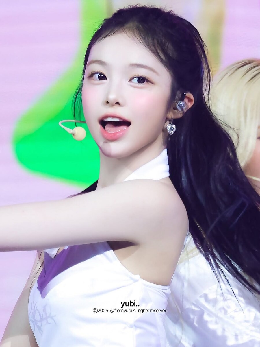 레전드 갱신한 2009년생 아이돌 ㄷㄷㄷㄷㄷㄷㄷ_1.jpg