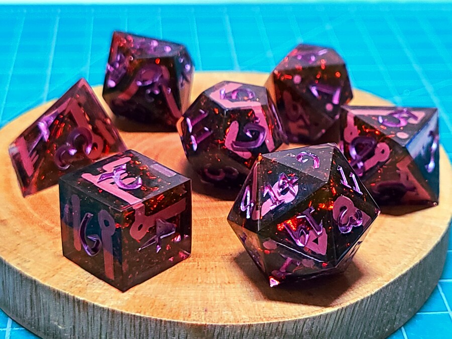 DnD 세션 감상 겸 파티원들에게 선물한 레진 주사위_22.jpg