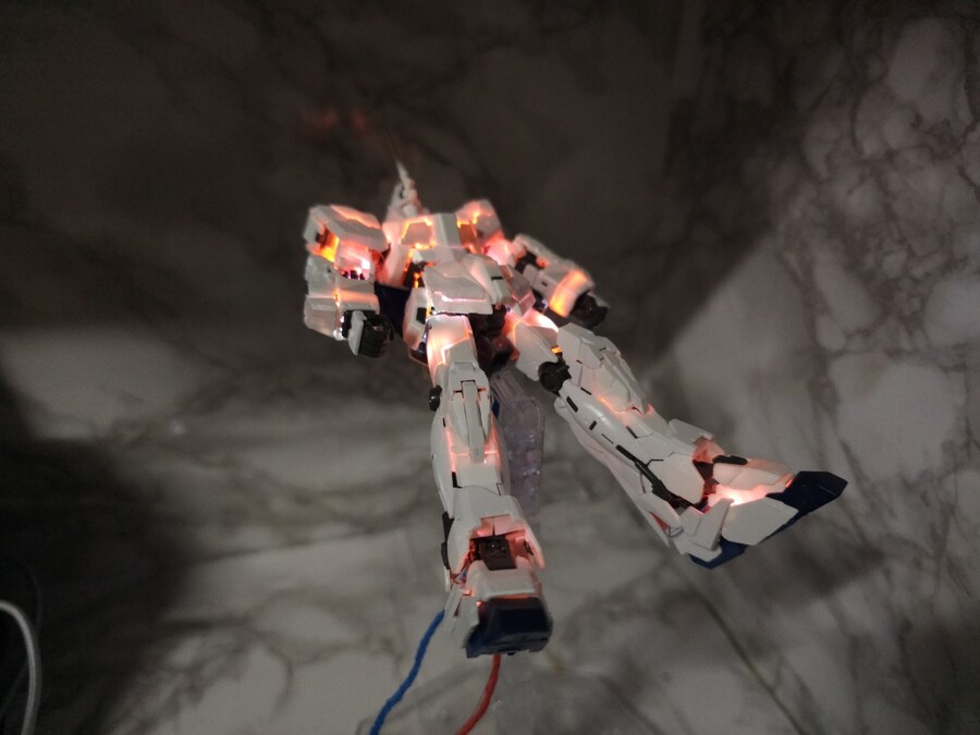 [RG] 유니콘 건담 LED 완성_4.jpg
