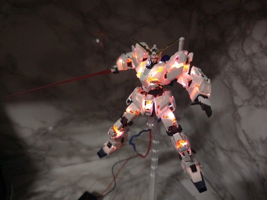 [RG] 유니콘 건담 LED 완성_13.jpg