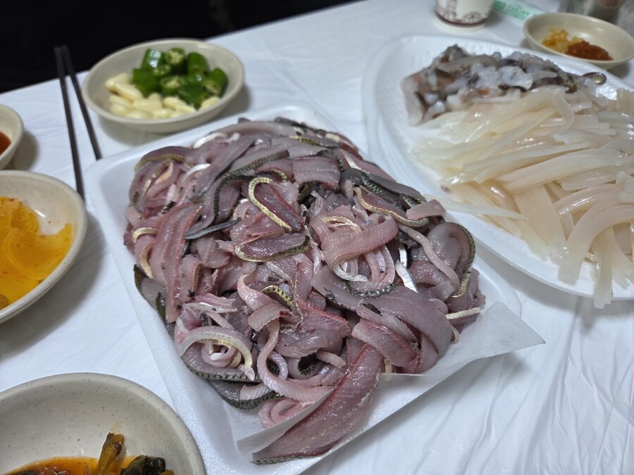 연안부두 수산시장에서 회를 먹자_4.jpg