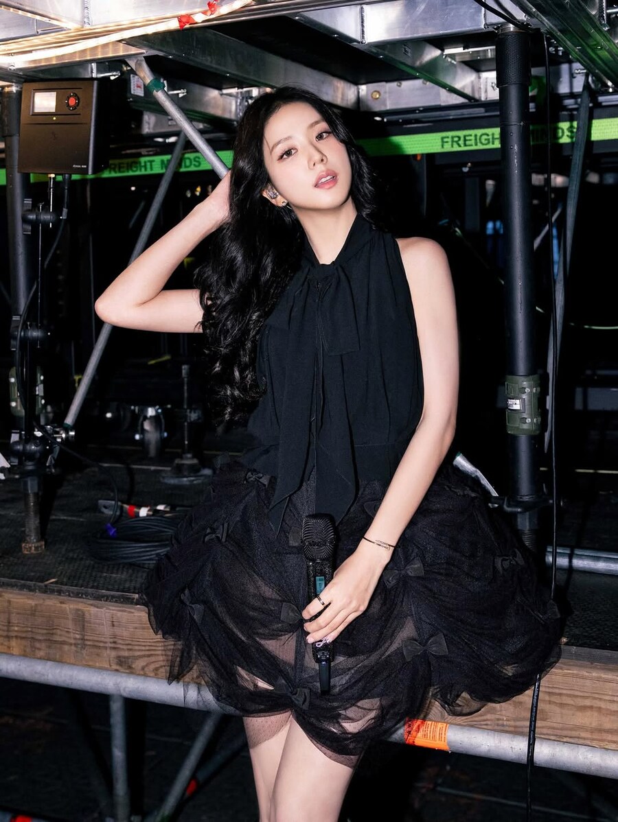 블랙핑크 지수 공주님이네_3.jpg